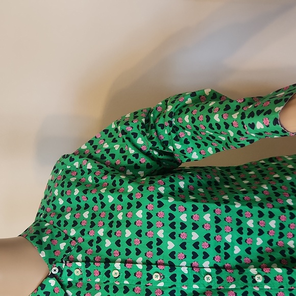 Talbots Petite Classic Button-Down Front Ladybug Print Shirt New With Tags - Picture 4 of 9